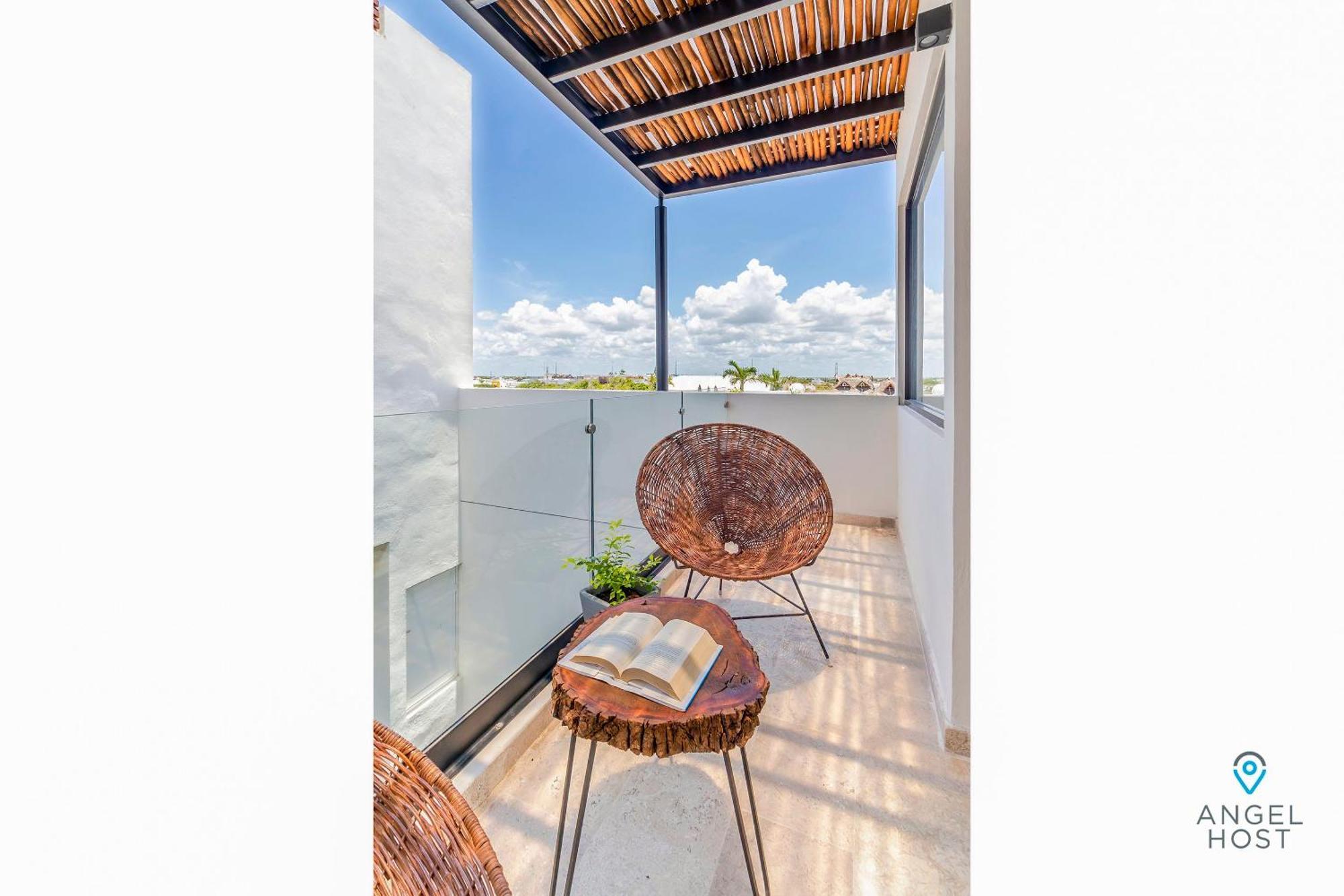 2 Story With Spatub, Oceanview Roof Pool & Gym Onsite *